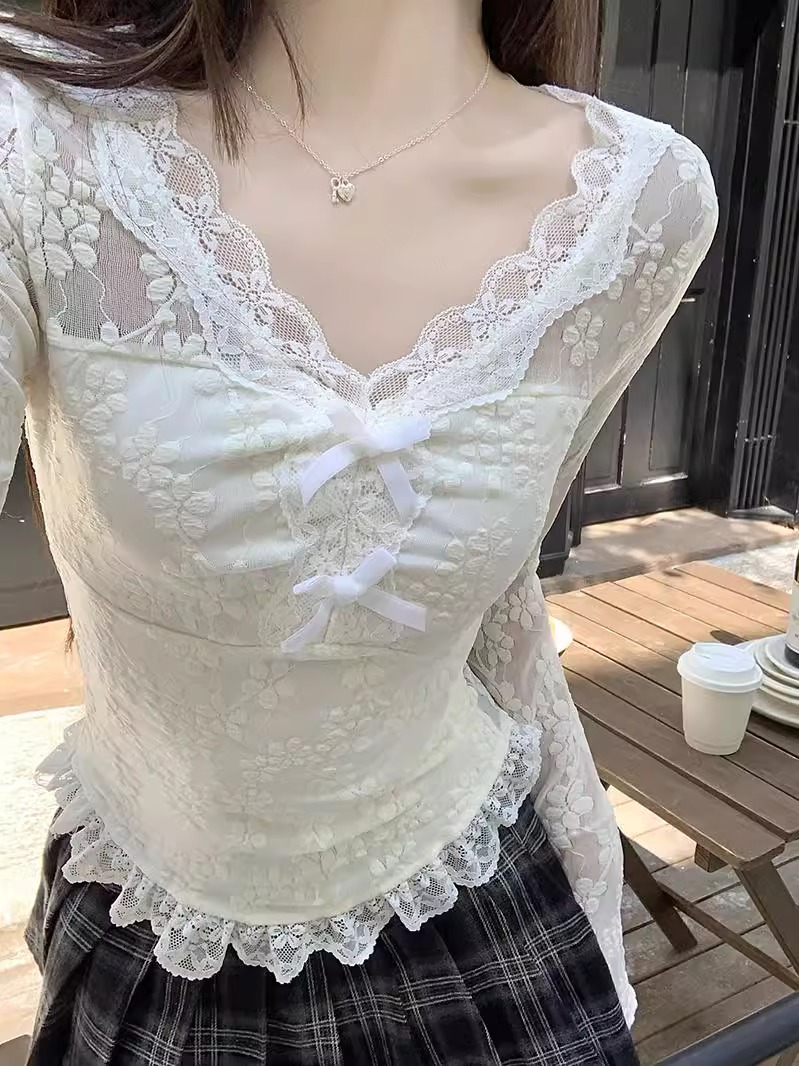 Pure Desire Lace Trim V-Neck T - огляд і ціна Resin Vat